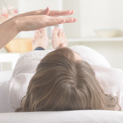 5 beneficios del Reiki
